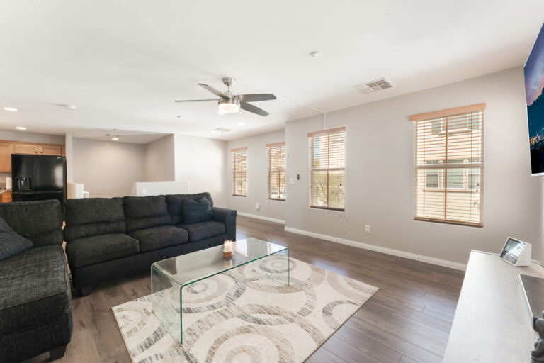 8929 James Carl Court photo 7