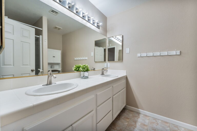 5424 Comchec Way #105 photo 18