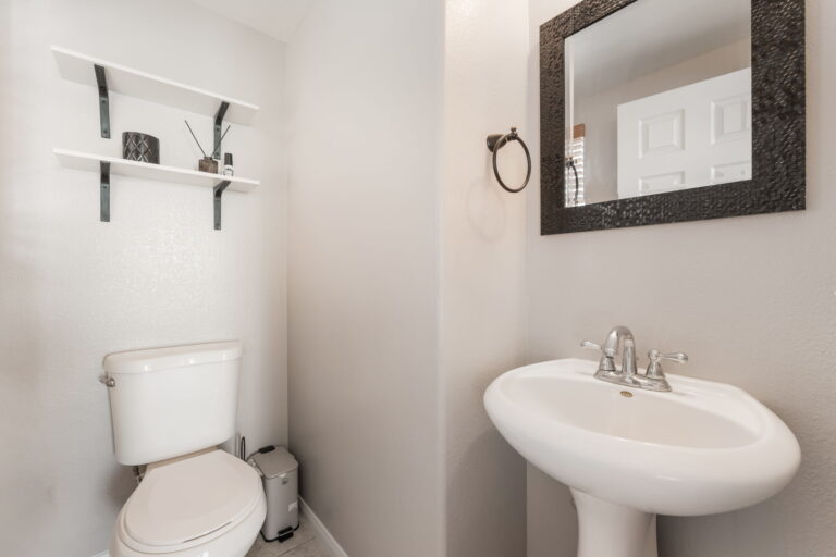8929 James Carl Court photo 15