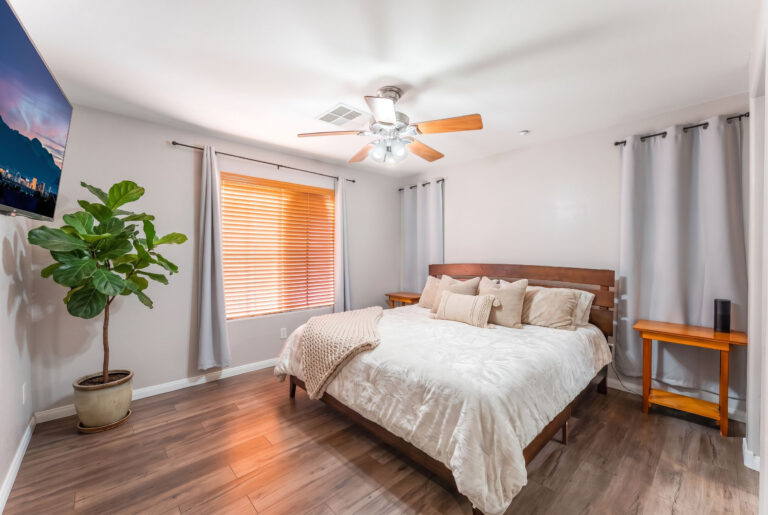 8929 James Carl Court photo 18