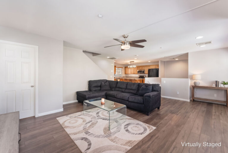 8929 James Carl Court photo 6